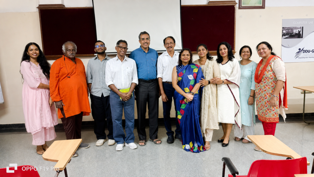 Members of Trivandrum Toastmasters and SparkleV Toastmasters at the Onam Linkers Meeting